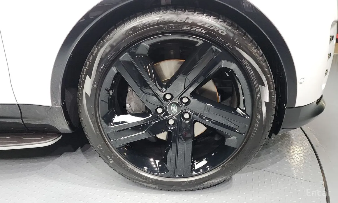 Land Rover Discovery 2017 P360 Dynamic HSE