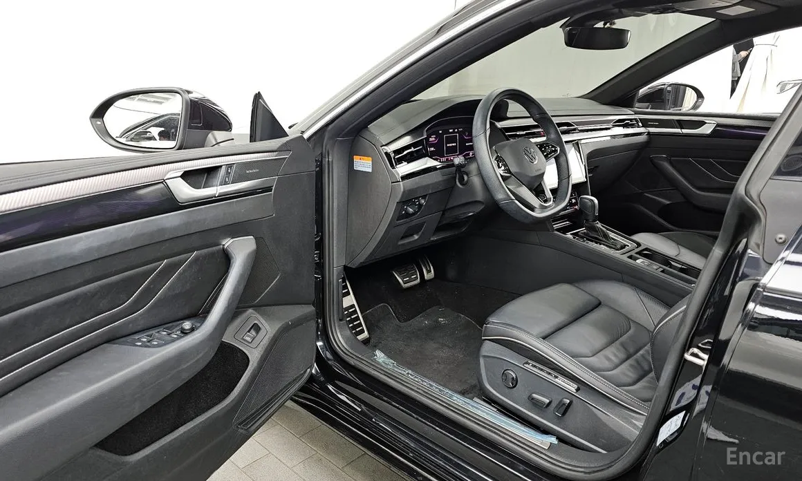 Volkswagen Arteon 2018 2.0 TDI R-LIINE 4Motion