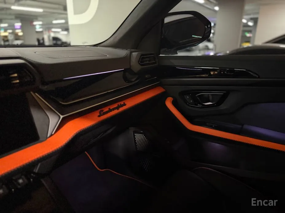 Lamborghini Urus 2018 4.0 V8 SE