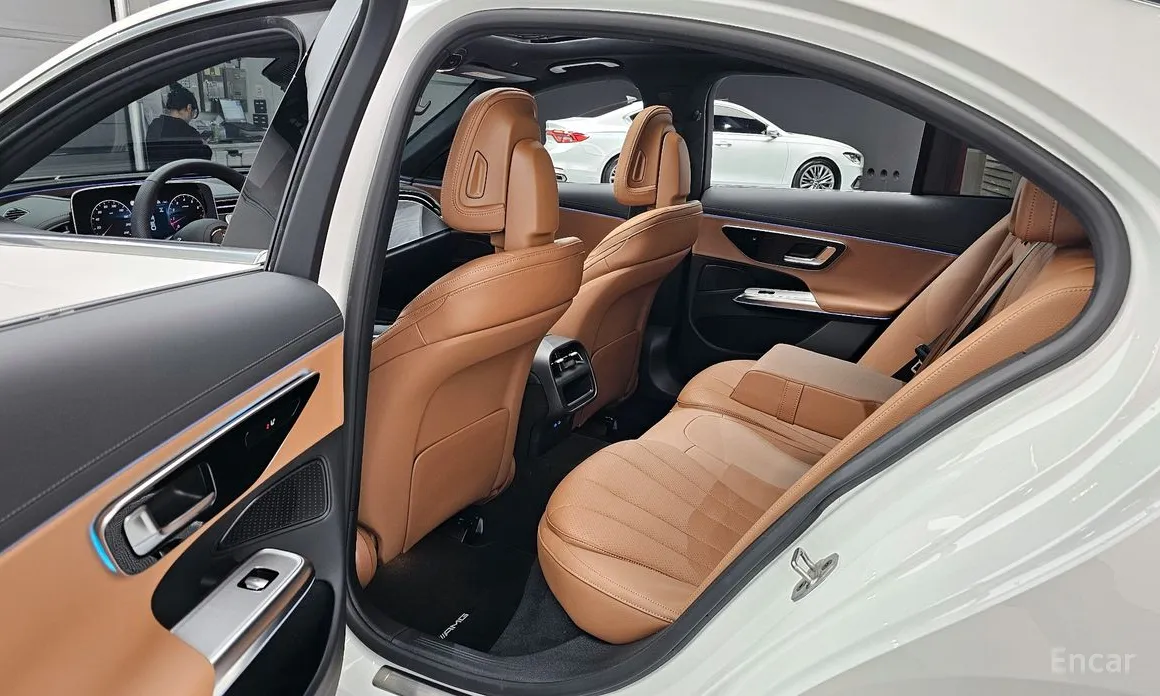 Mercedes-Benz E-Class 2024 E200 Avantgarde Limited