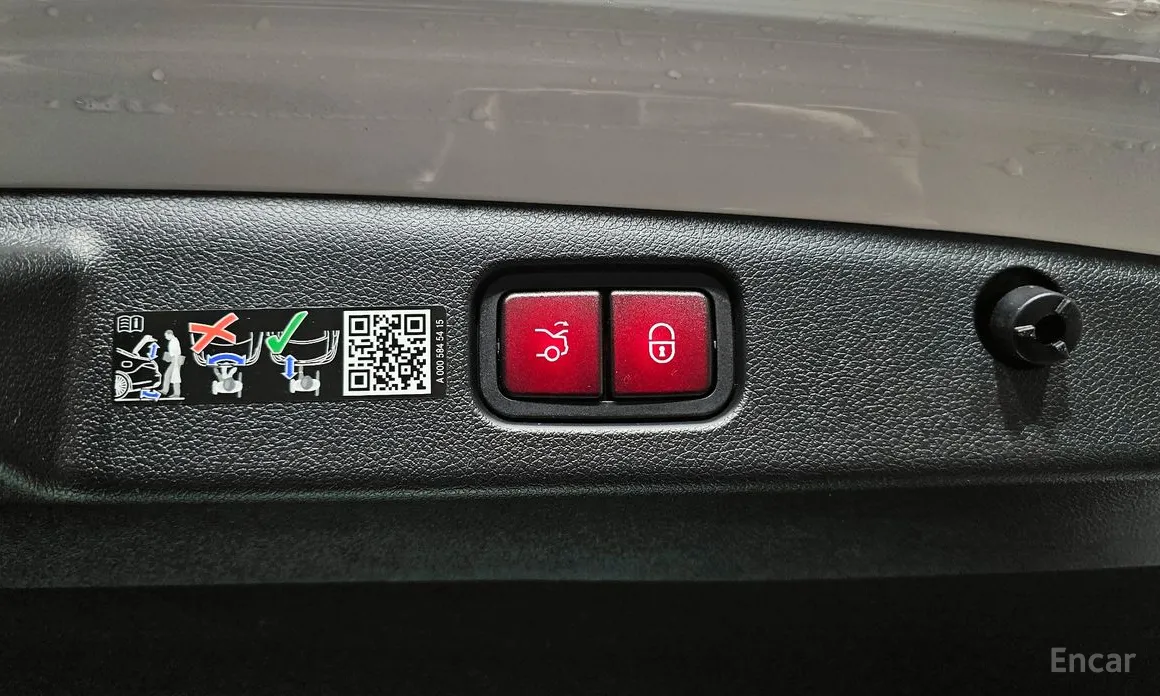 Mercedes-Benz E-Class 2024 E200 Avantgarde Limited