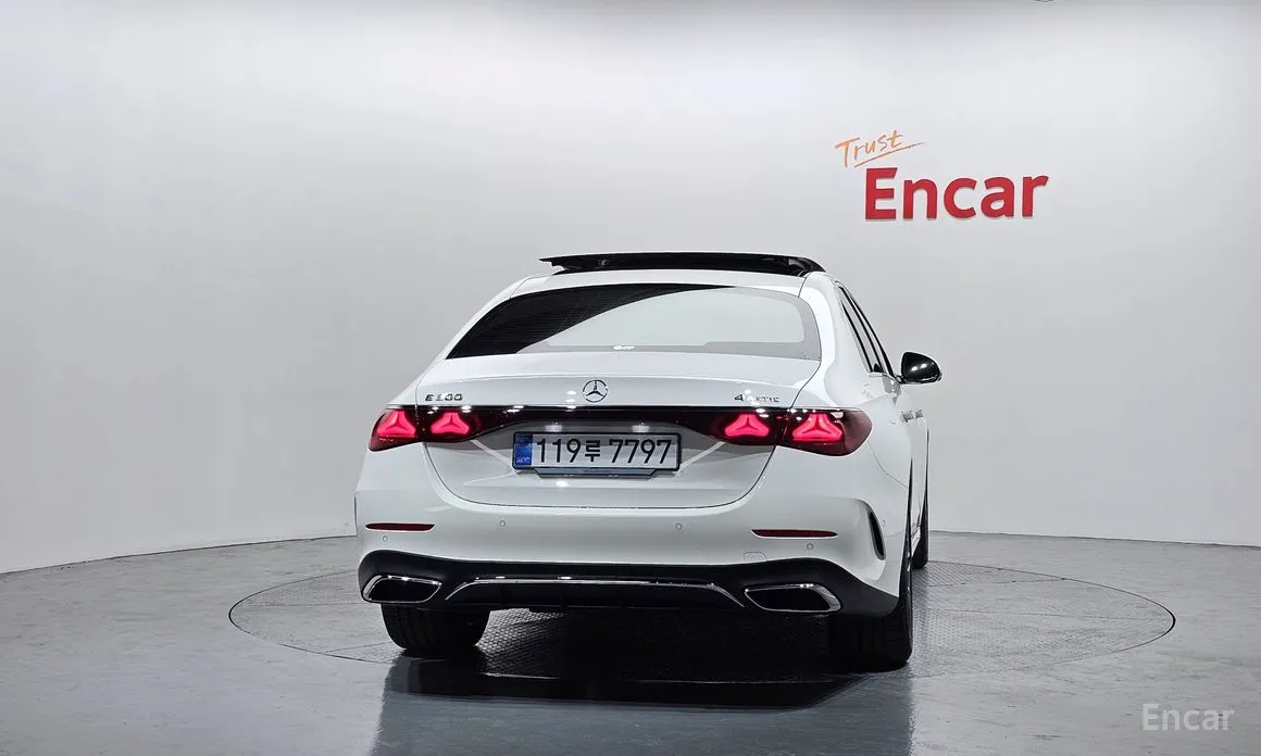 Mercedes-Benz E-Class 2024 E200 Avantgarde Limited