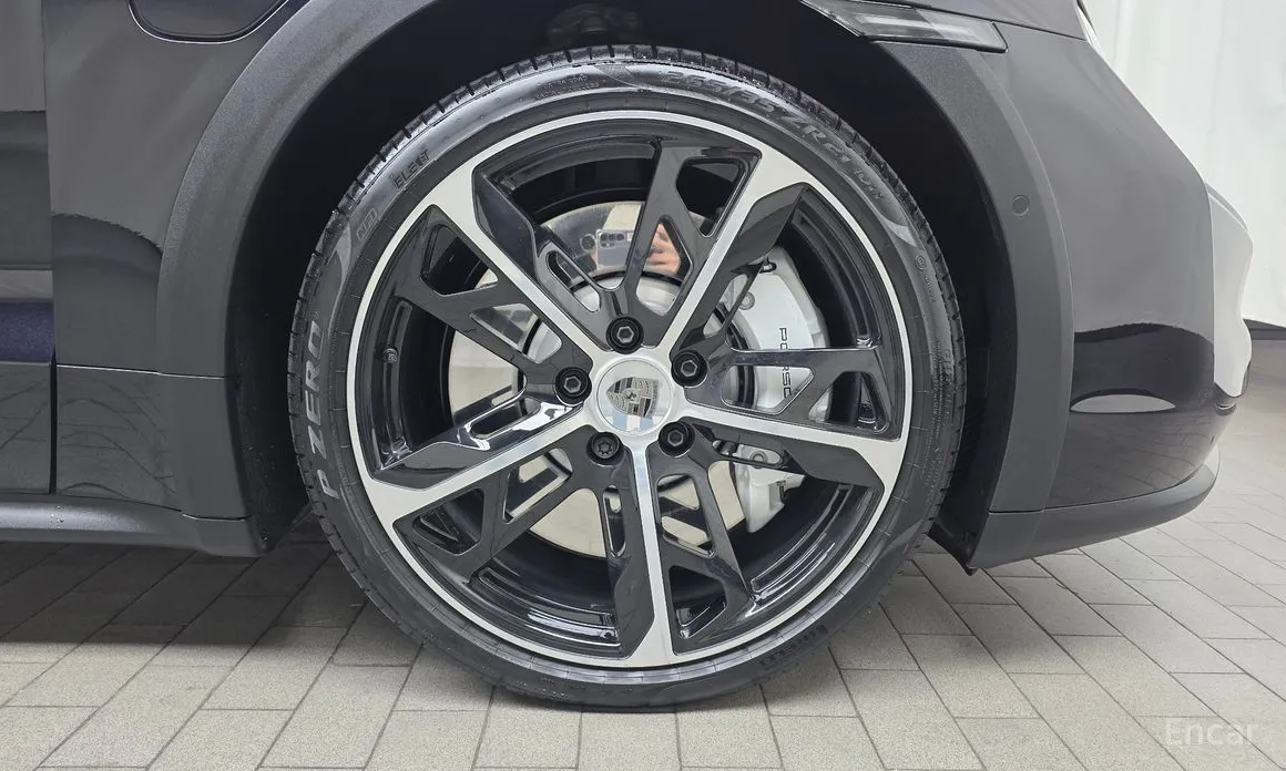 Porsche Taycan 2020 Turbo Cross Turismo