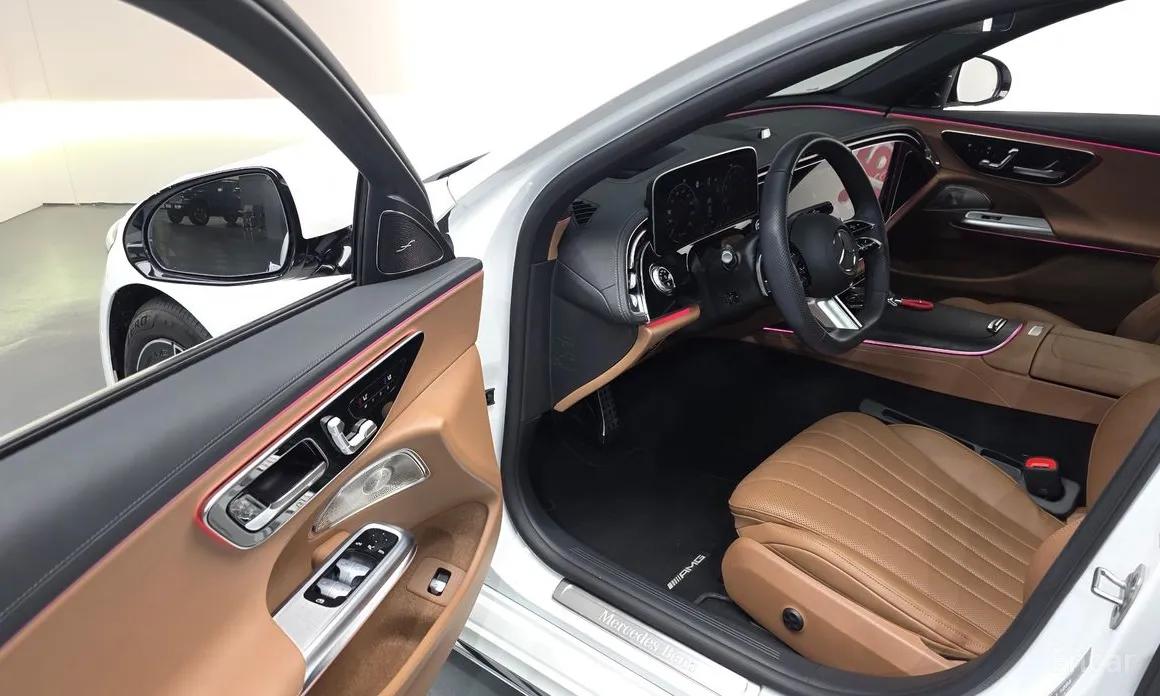 Mercedes-Benz E-Class 2024 E300 4MATIC AMG Line