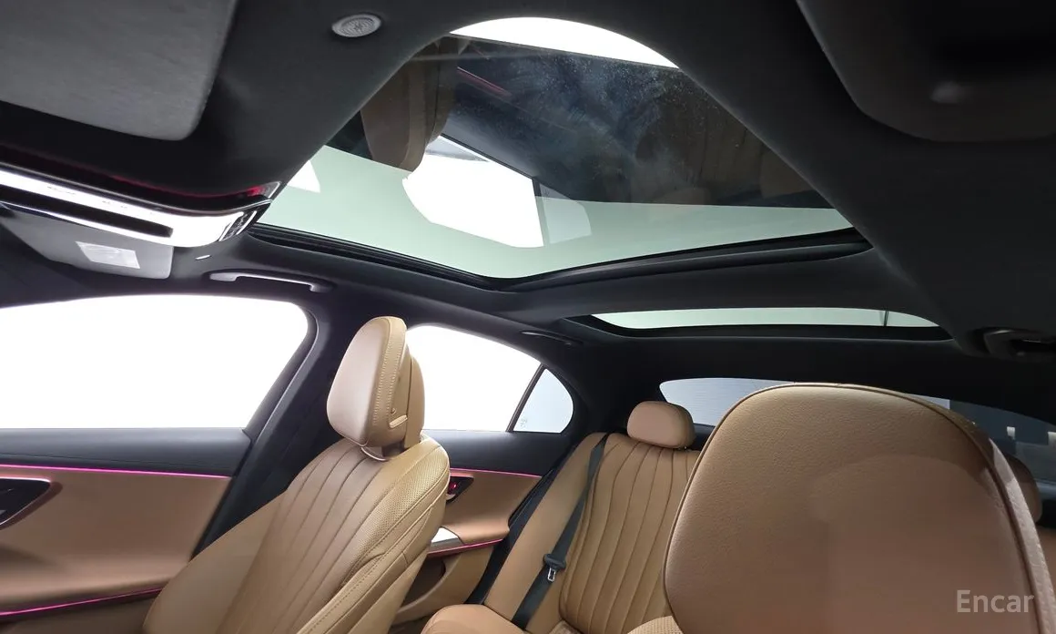 Mercedes-Benz E-Class 2024 E300 4MATIC AMG Line