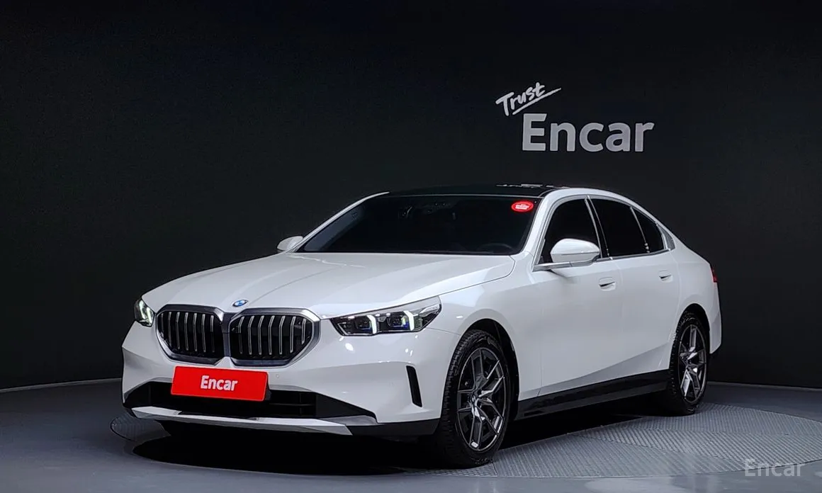 BMW 5 Series 2023 520i