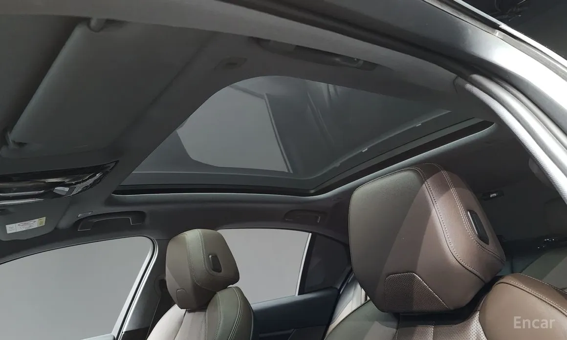 BMW 5 Series 2023 520i