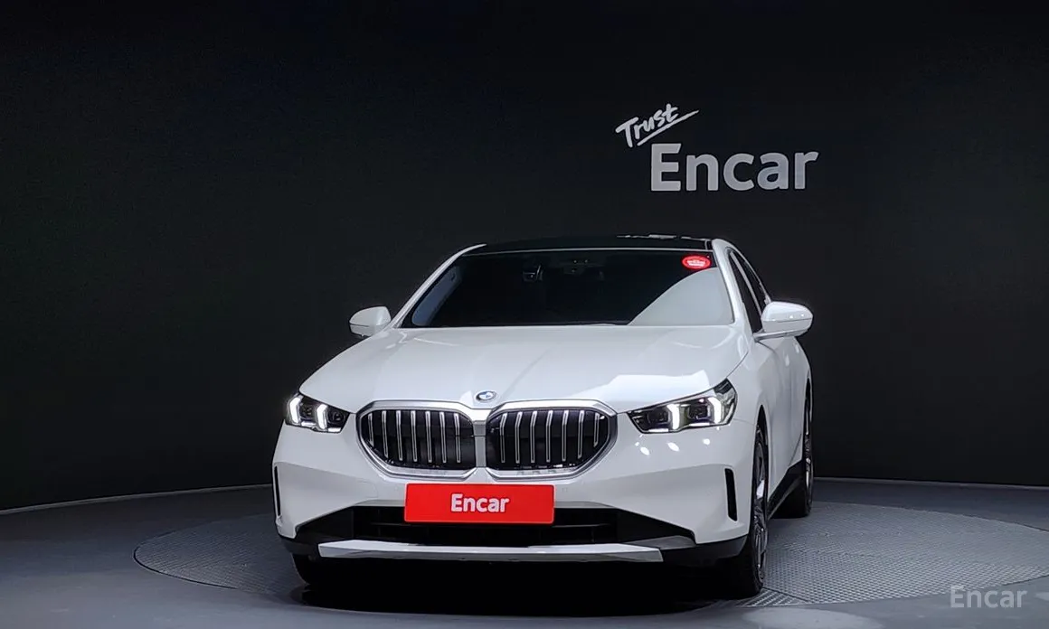 BMW 5 Series 2023 520i