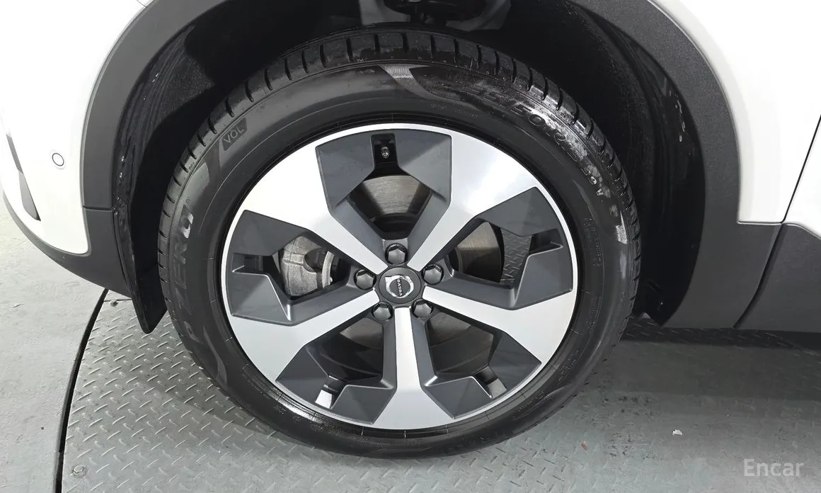 Volvo XC40 2018 B4 Ultra Bright