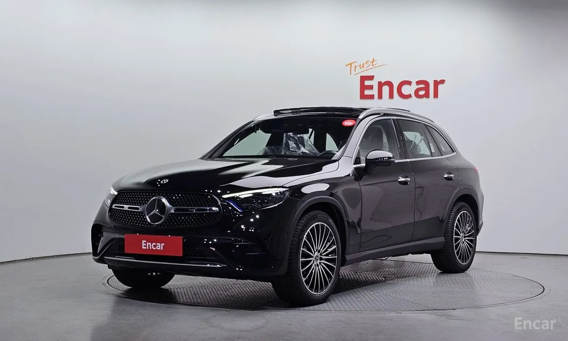 Mercedes-Benz GLC-Class 2023 GLC300 4MATIC AMG Line