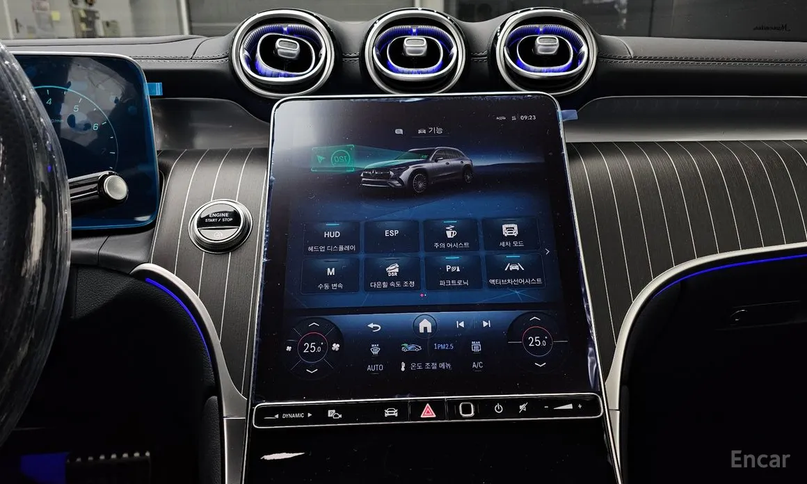 Mercedes-Benz GLC-Class 2023 GLC300 4MATIC AMG Line