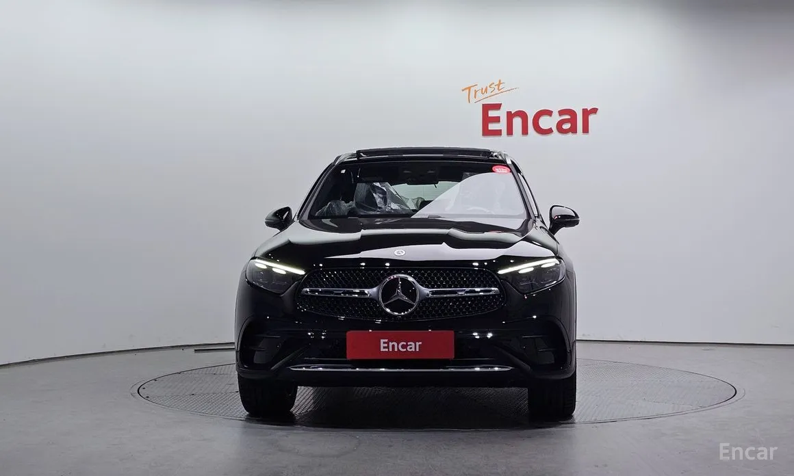 Mercedes-Benz GLC-Class 2023 GLC300 4MATIC AMG Line