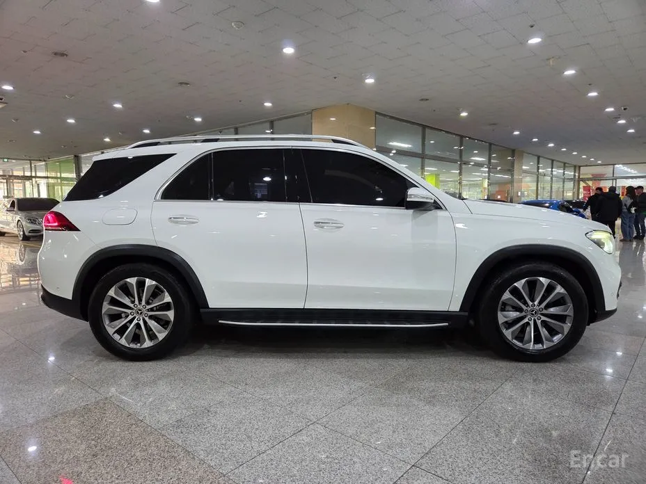Mercedes-Benz GLE-Class 2019 GLE300d 4MATIC