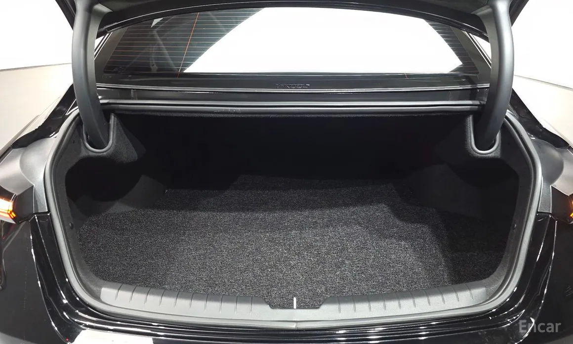 Kia K8 2024 Signature