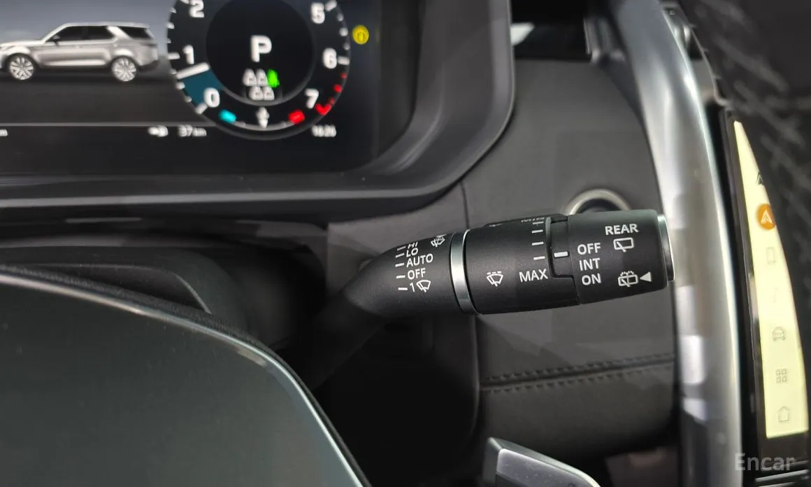 Land Rover Discovery 2017 2.0 P300 SE