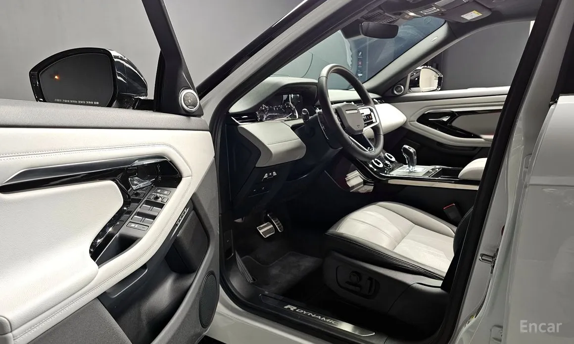 Land Rover Range Rover Evoque 2019 P250 R-Dynamic SE