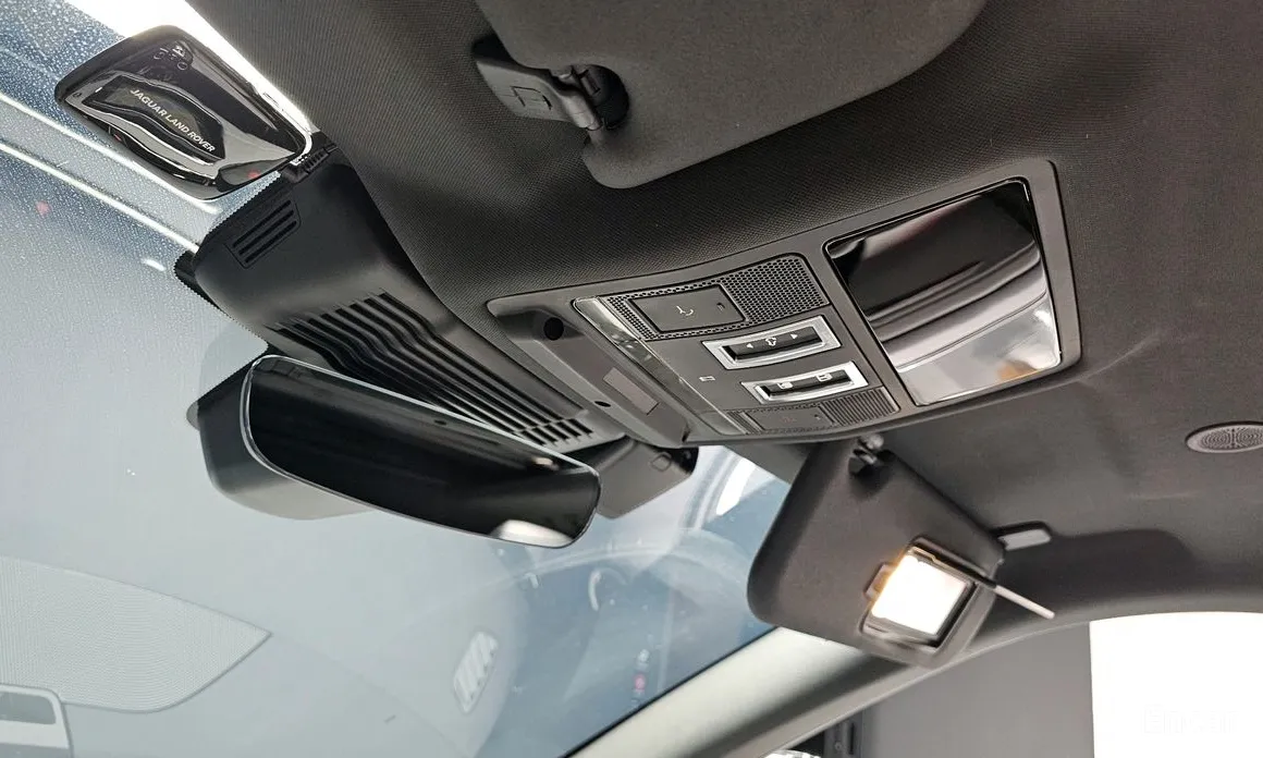 Land Rover Range Rover Evoque 2019 P250 R-Dynamic SE