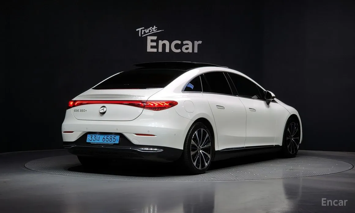 Mercedes-Benz EQE 2022 EQE350+