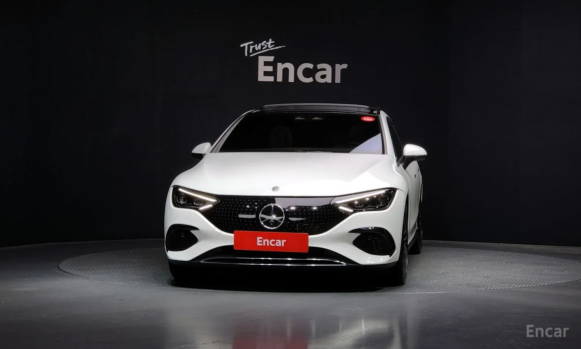 Mercedes-Benz EQE 2022 EQE350+