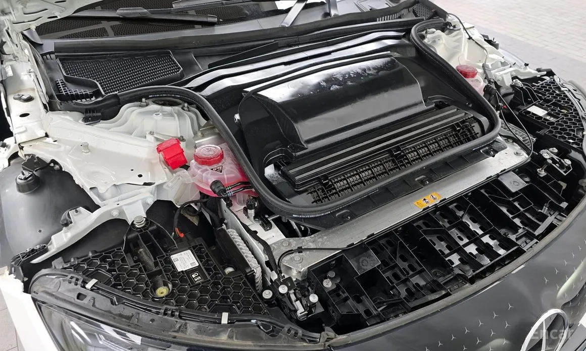 Mercedes-Benz EQE 2022 EQE350+