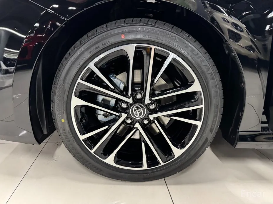 Toyota Camry 2024 2.5 XLE Premium Hybrid