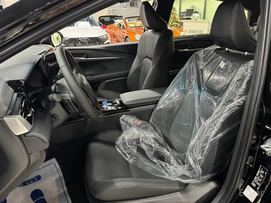 Toyota Camry 2024 2.5 XLE Premium Hybrid