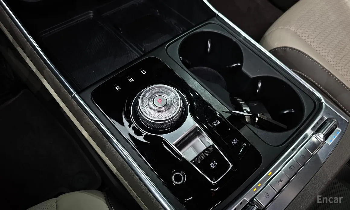 Kia Carnival 2023 7-Seater Gravity