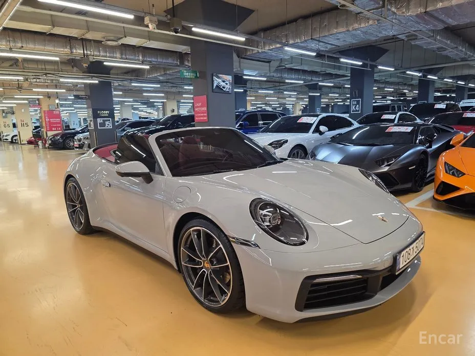 Porsche 911 2019 Carrera 4 Cabriolet