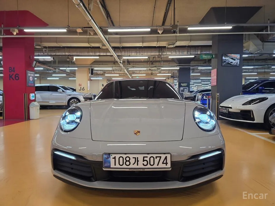 Porsche 911 2019 Carrera 4 Cabriolet