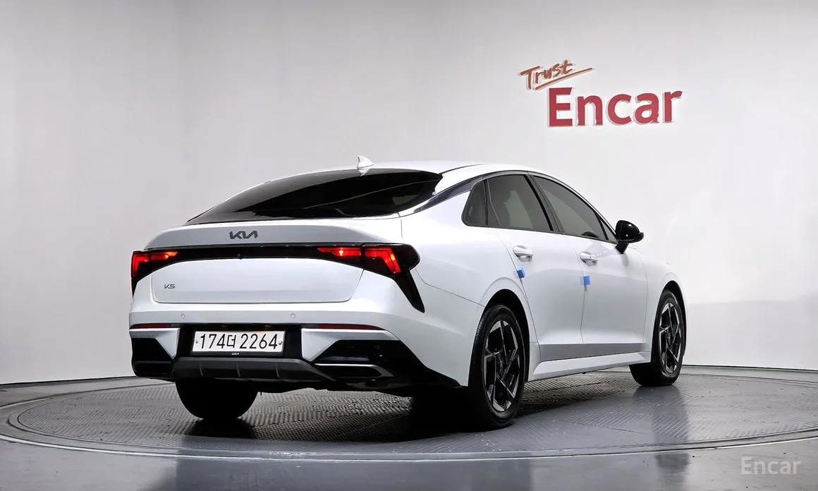 Kia K5 2023 2.0