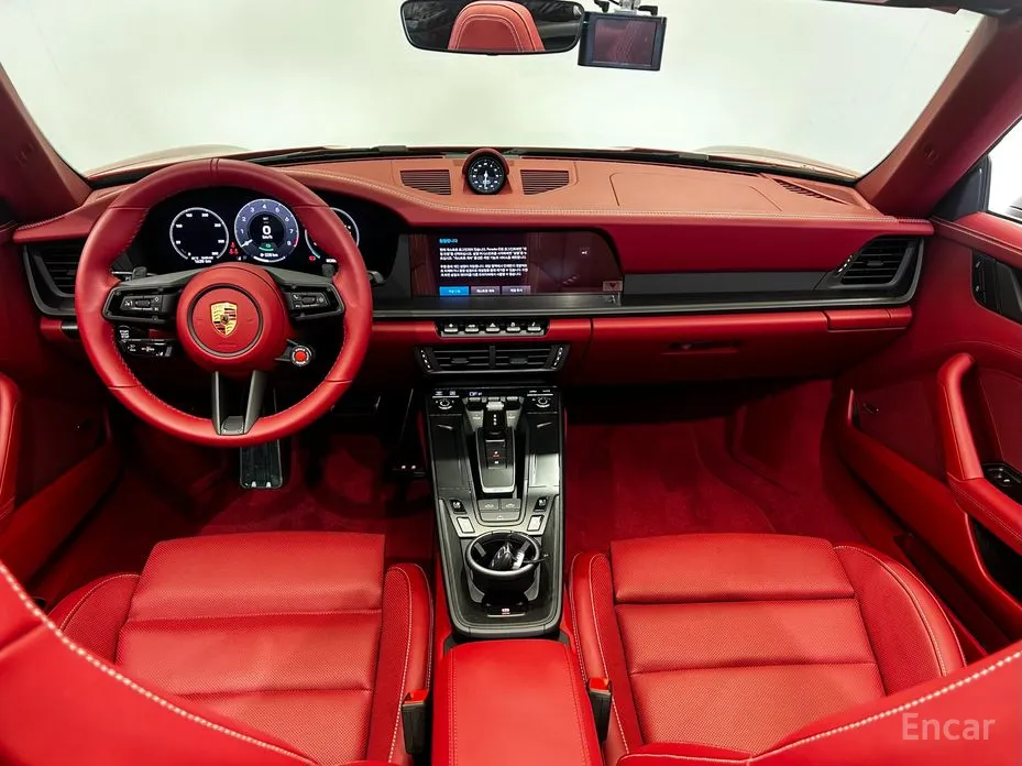 Porsche 911 2019 Carrera GTS Cabriolet