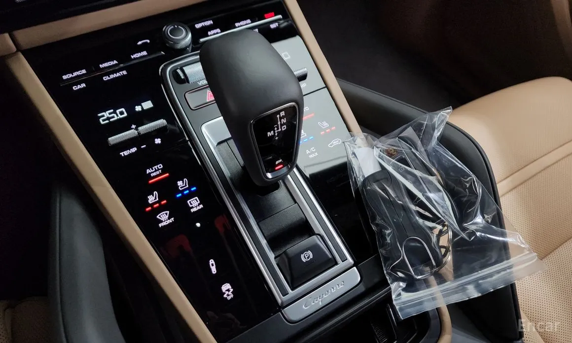 Porsche Cayenne 2019 3.0 COUPE PLATINUM EDITION