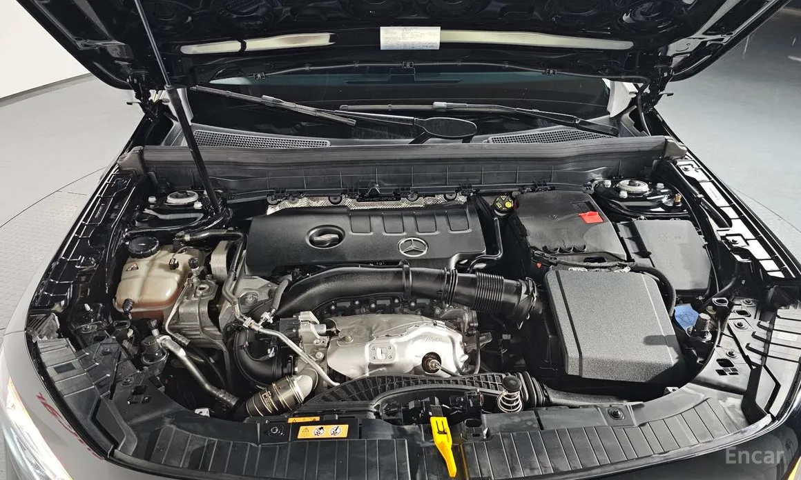 Mercedes-Benz GLB-Class 2020 GLB250 4MATIC