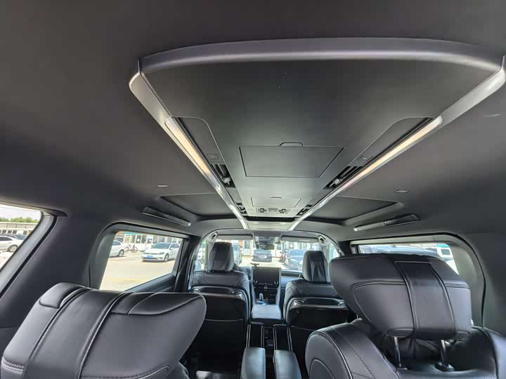 Toyota Alphard 2024 2024款 双擎 2.5L 尊贵版