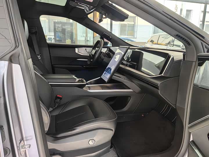 HiPhi Y 2023 2023款 560km 先锋版