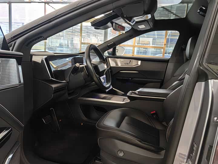 HiPhi Y 2023 2023款 560km 先锋版