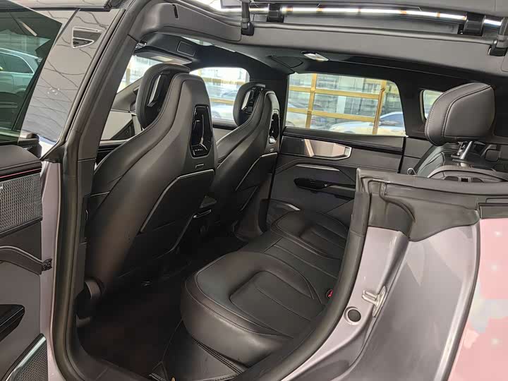 HiPhi Y 2023 2023款 560km 先锋版