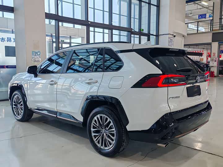 Toyota Wildlander 2024 2024款 2.0L CVT两驱豪华PLUS版