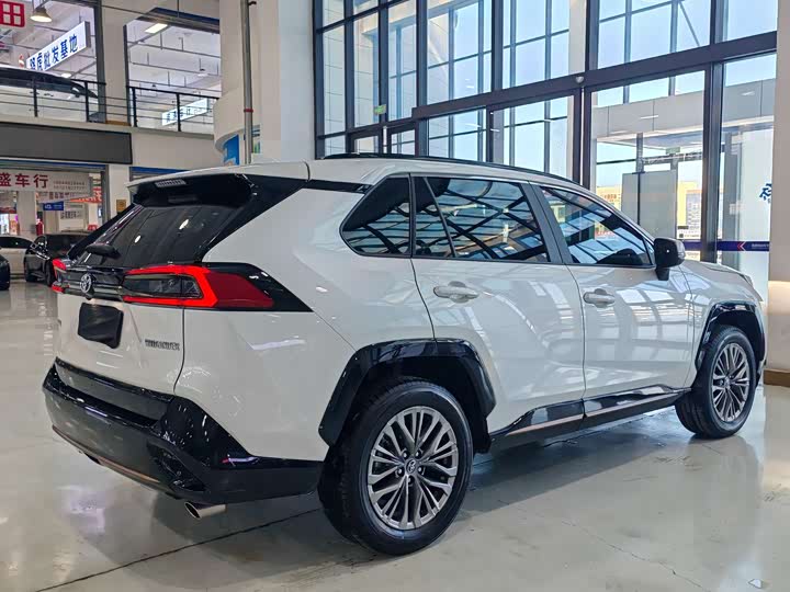 Toyota Wildlander 2024 2024款 2.0L CVT两驱豪华PLUS版