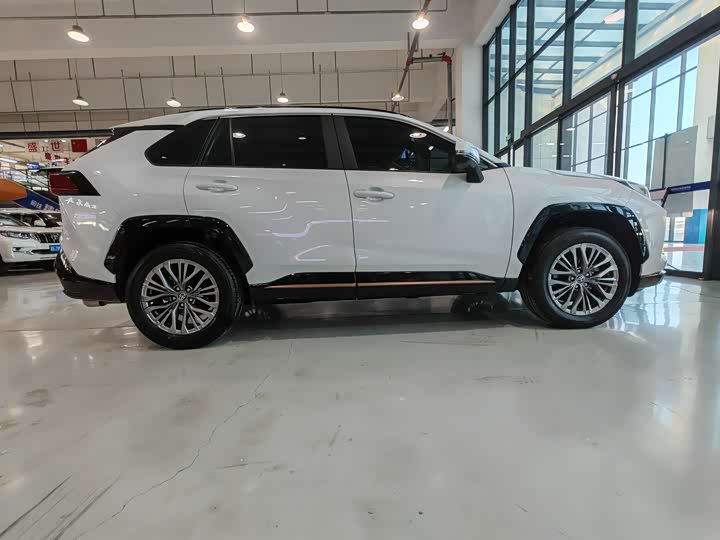 Toyota Wildlander 2024 2024款 2.0L CVT两驱豪华PLUS版