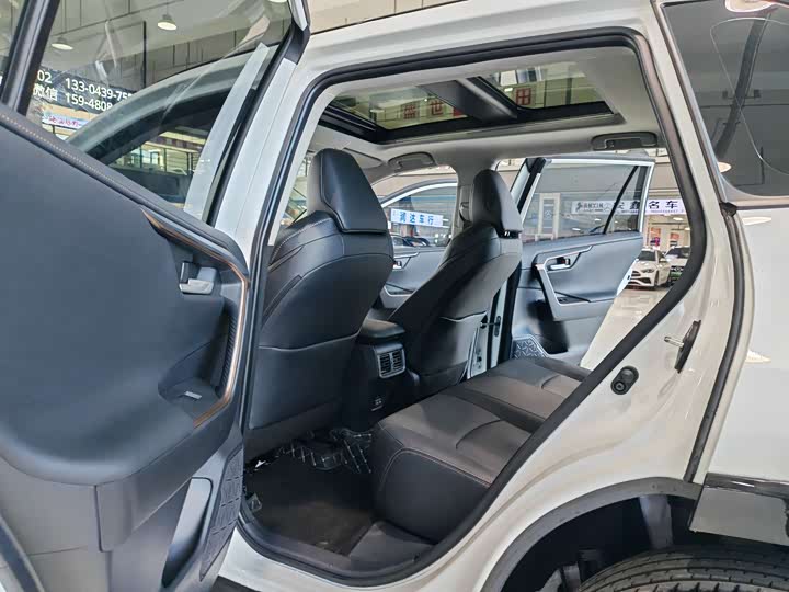 Toyota Wildlander 2024 2024款 2.0L CVT两驱豪华PLUS版