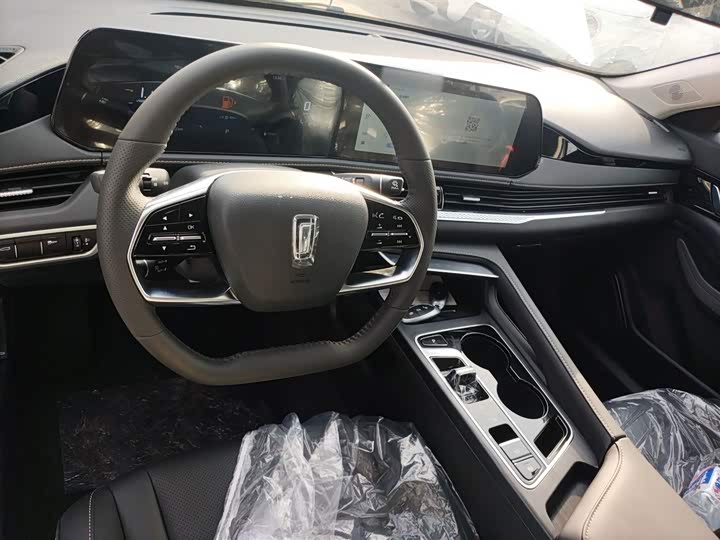 Bestune B70 2025 2025款 龙耀版 1.5T 欢享型