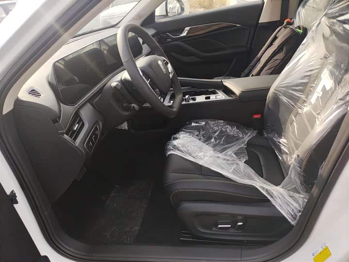 Bestune B70 2025 2025款 龙耀版 1.5T 欢享型