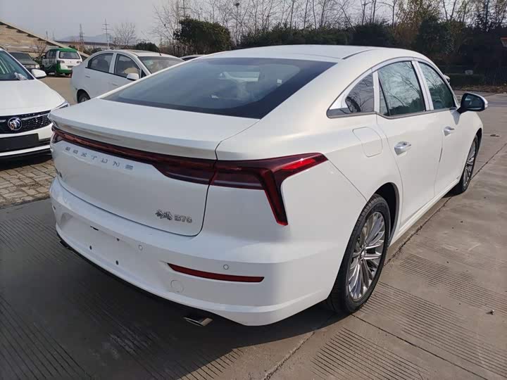 Bestune B70 2025 2025款 龙耀版 1.5T 欢享型