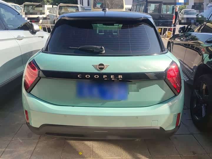 Mini Mini 2025 2025款 1.5T COOPER 经典派 五门版
