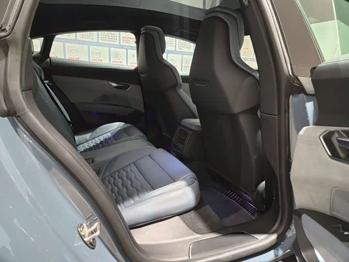 Audi e-tron GT 2023 2023款 基本型