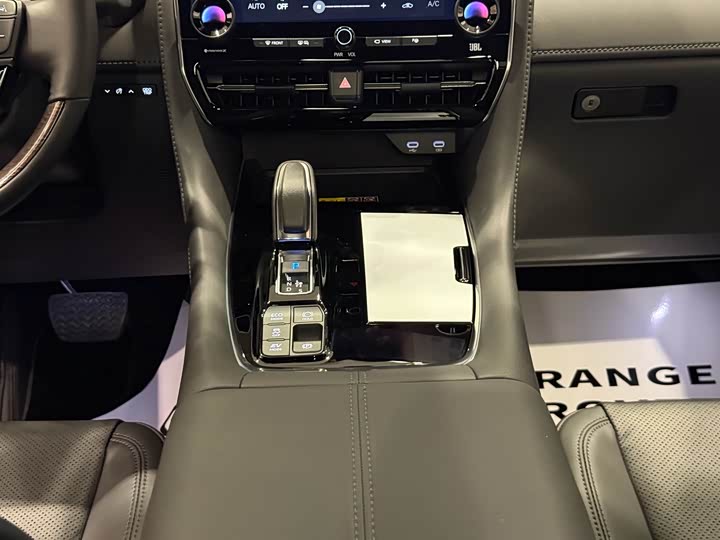 Toyota Alphard 2024 2024款 双擎 2.5L 臻享版