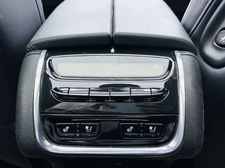 Buick Enclave 2022 2022款 652T 四驱尊享旗舰型 6座