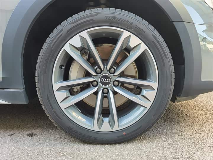 Audi A4 2021 2021款 allroad quattro 探索家
