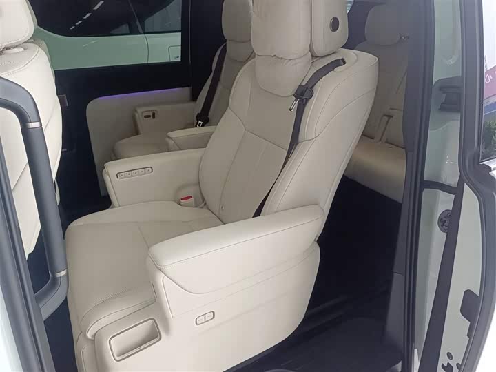 LiXiang Mega 2025 2025款 Home 家庭特别版